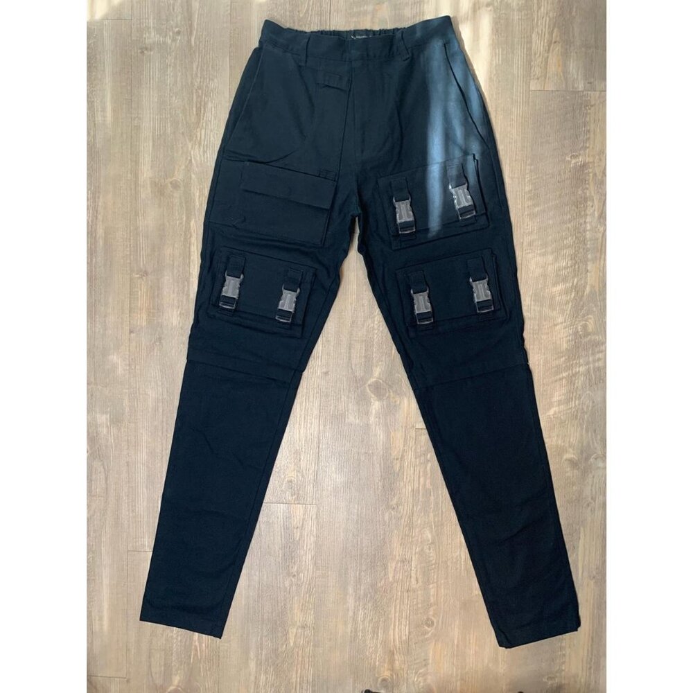 New size 30 Val Kristopher Navy Blue cargo pants